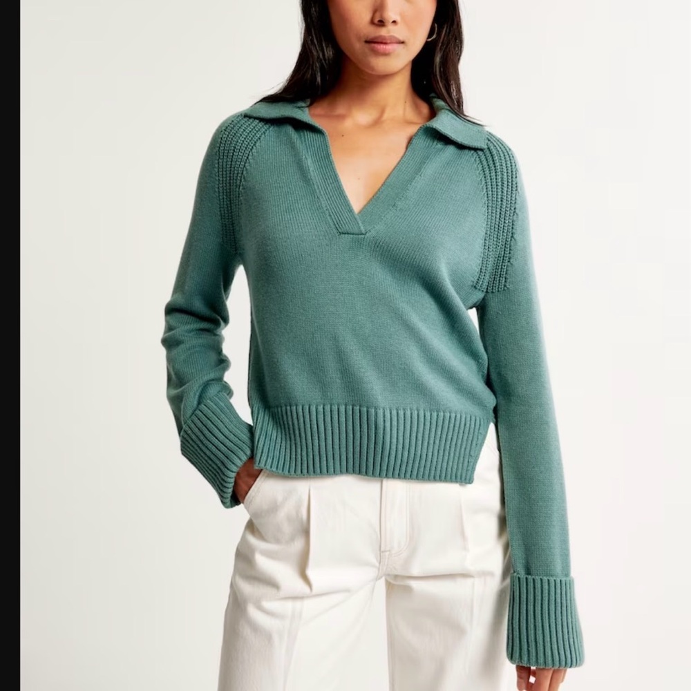 Abercrombie & Fitch Teal Green Notch Neck Sweater Size L Cozy Soft Knit